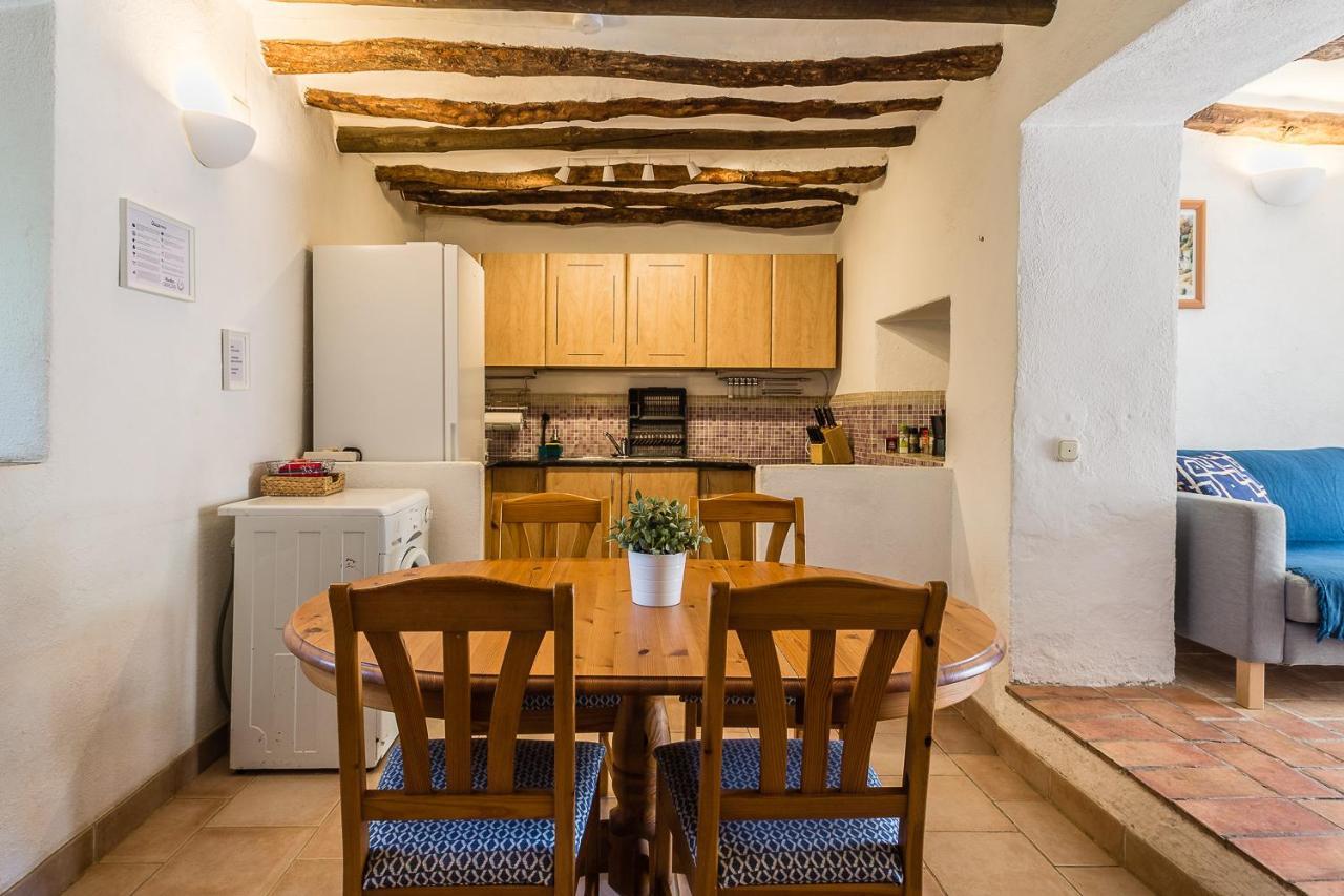 Casa Mundo - 16Th Century Traditional White Village House With Pool Pinos del Valle Luaran gambar