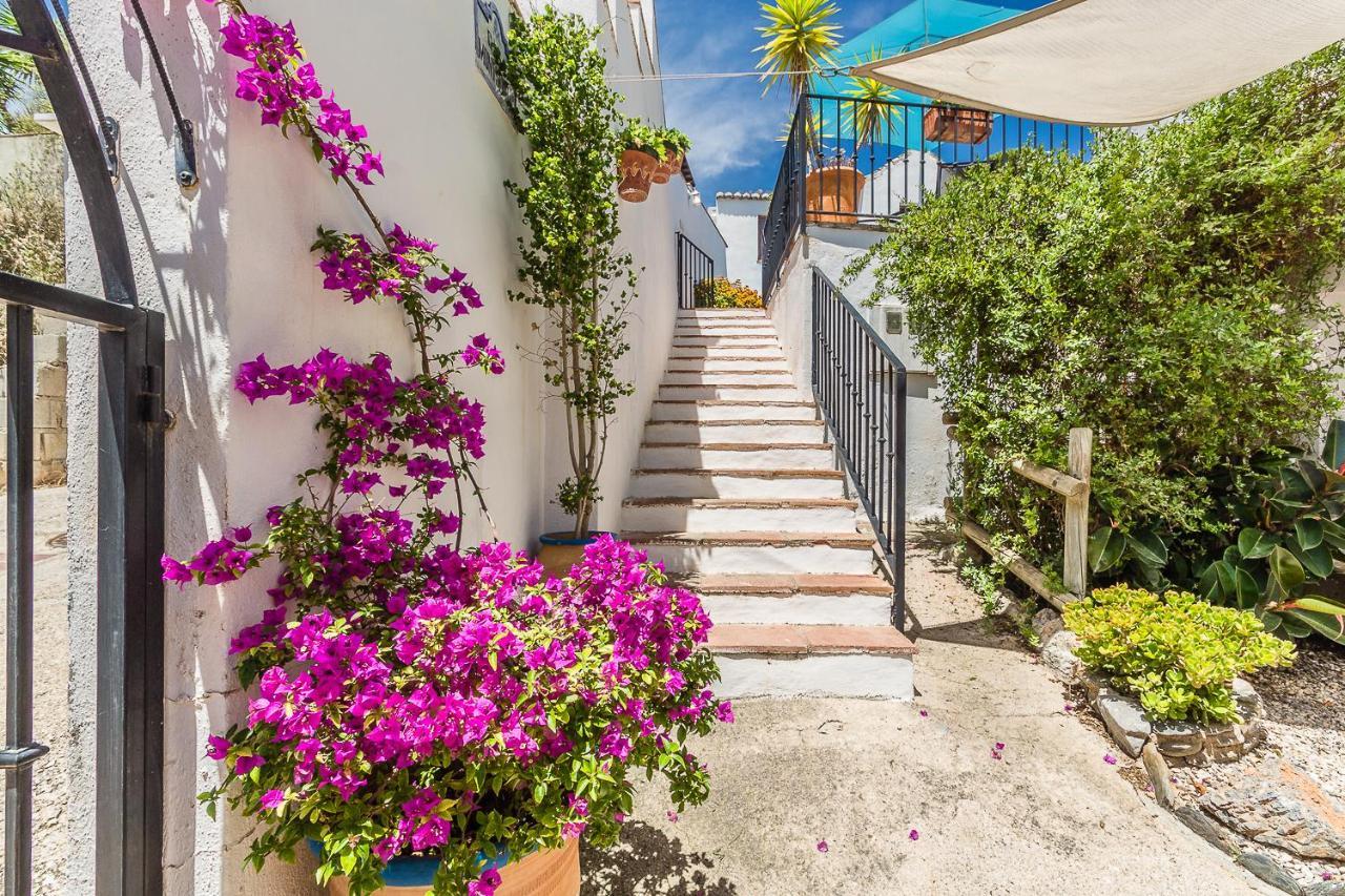Casa Mundo - 16Th Century Traditional White Village House With Pool Pinos del Valle Luaran gambar